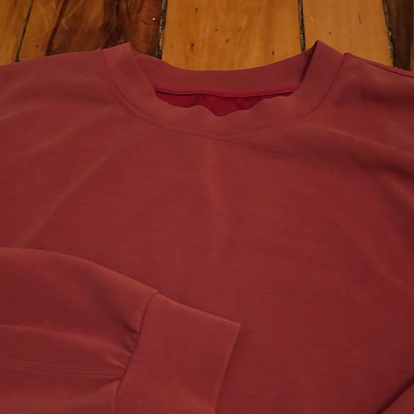 Lululemon Women's Red Sweater - Picture 5 of 7